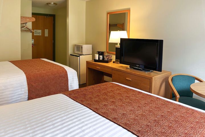 Room 13 of 35