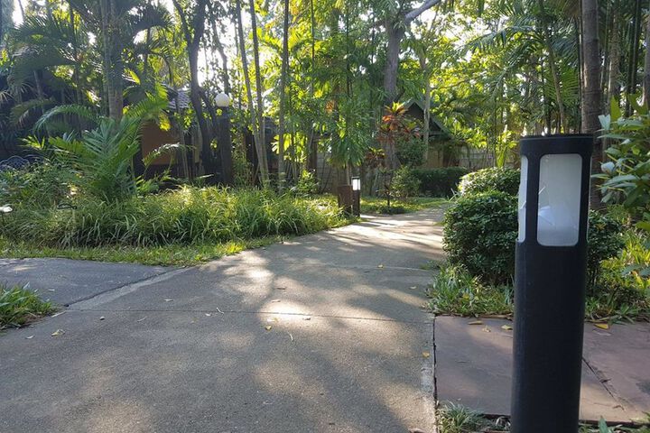 Property Grounds 18 of 32