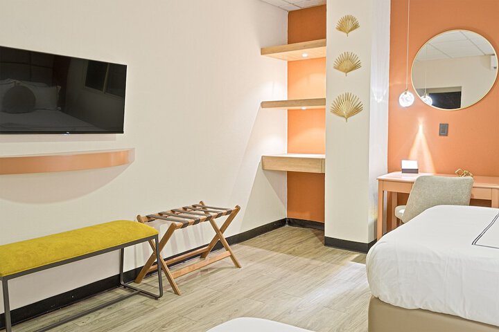 Room 16 of 53