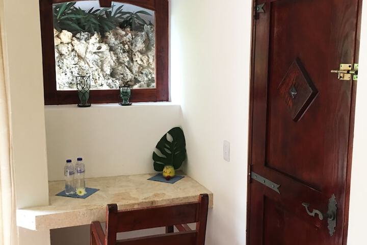 Room 30 of 77