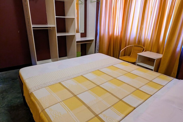 Room 12 of 51