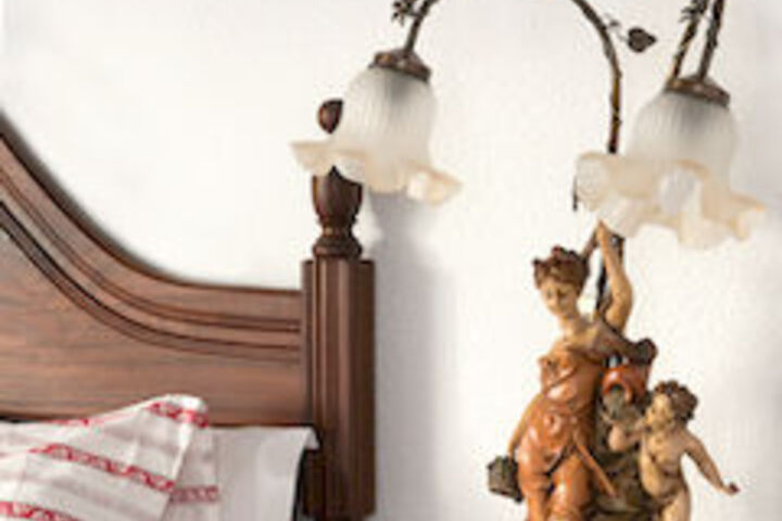 Room 10 of 20