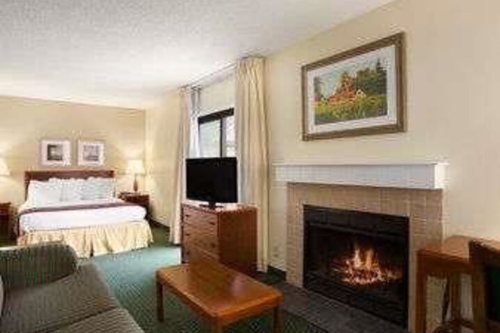 Room 46 of 107
