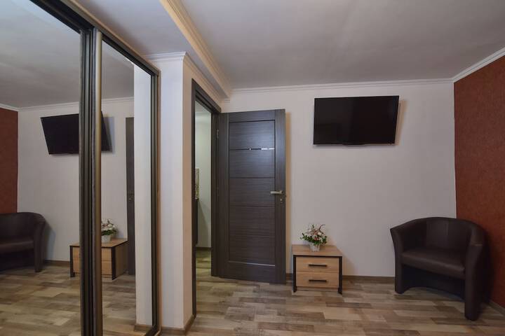Room 4 of 45