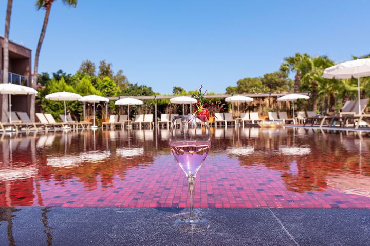 Pool Hotel