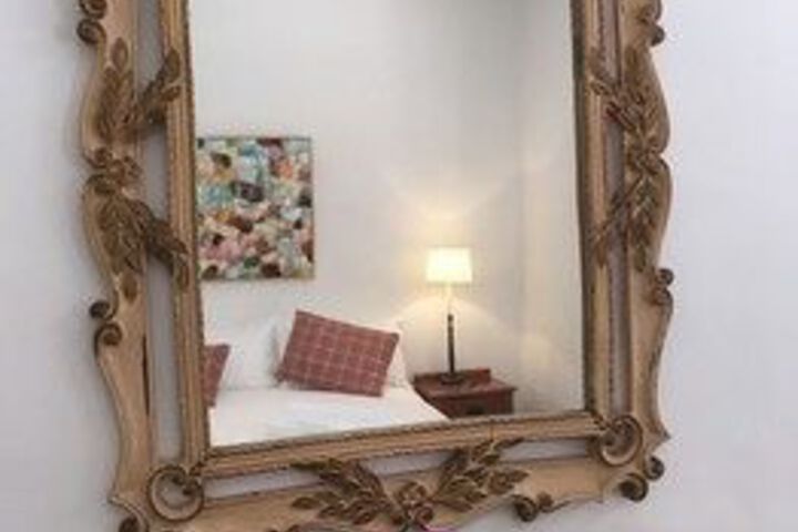 Room 40 of 87