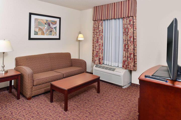 1 King Bed (11 of 22)
