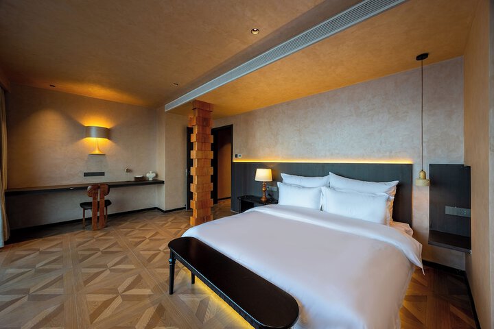 Room 54 of 158