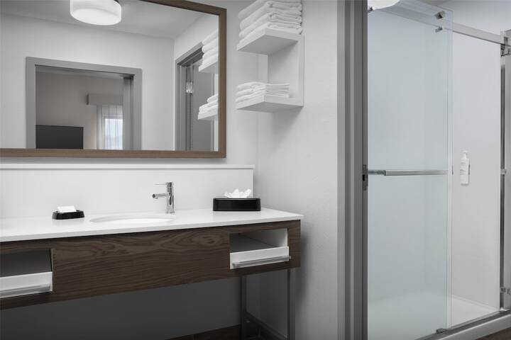 Bathroom shower