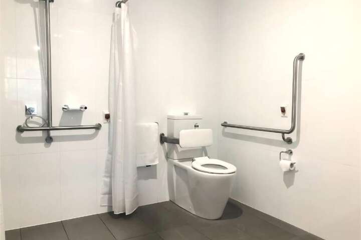 Room 16 of 27