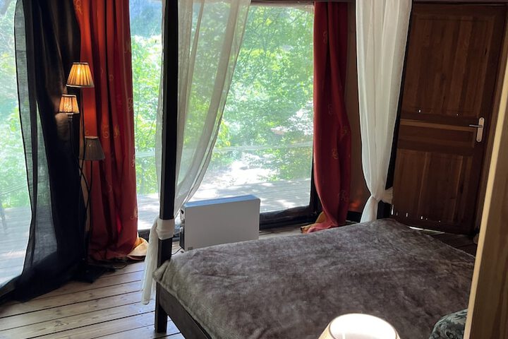 Room 50 of 109