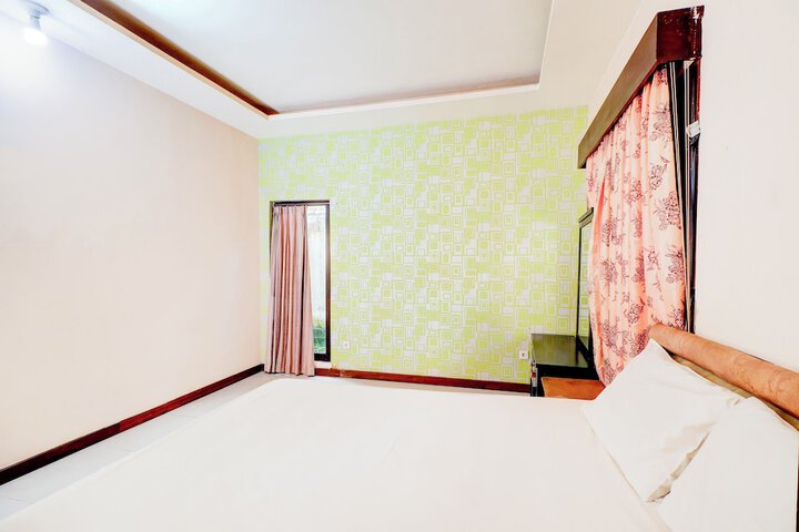 Room 16 of 46
