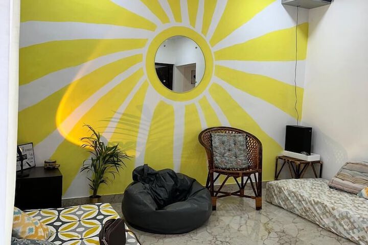 Room 4 of 19