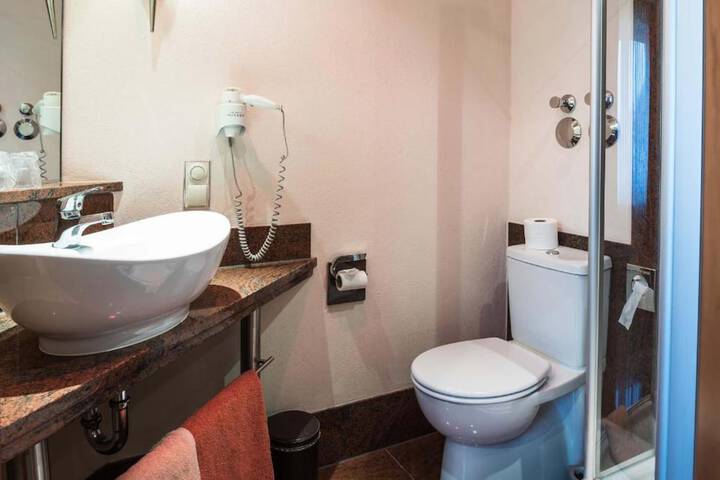 Clean Restrooms