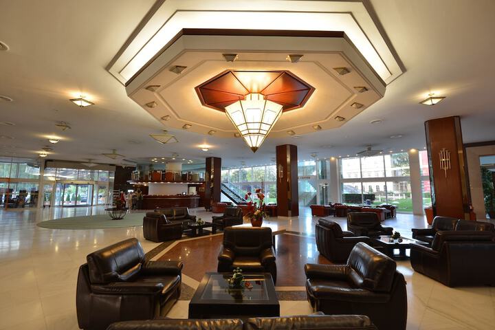 Hotel Interior 5 of 91
