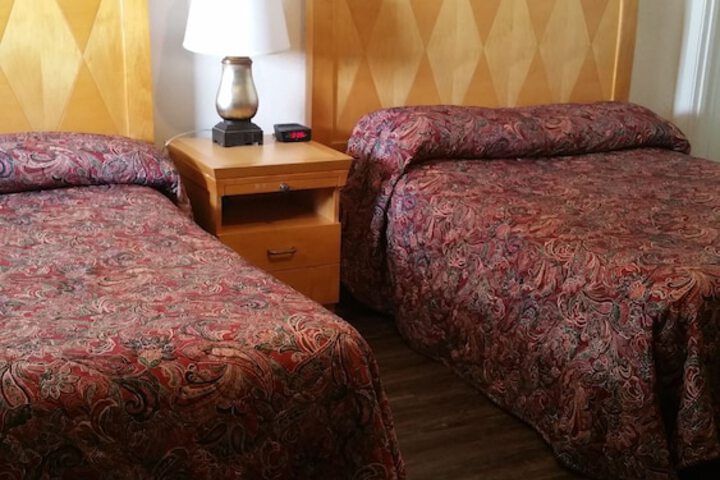 Room 16 of 37