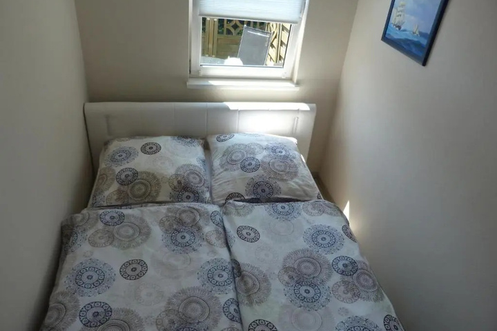Room 5 of 15