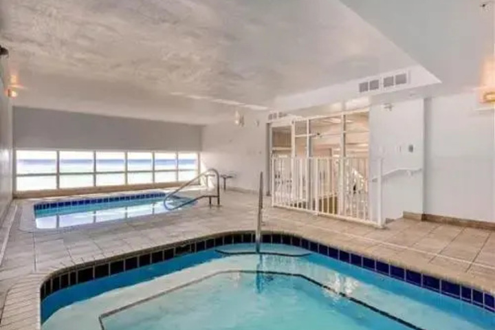 Photo of Tidewater 205