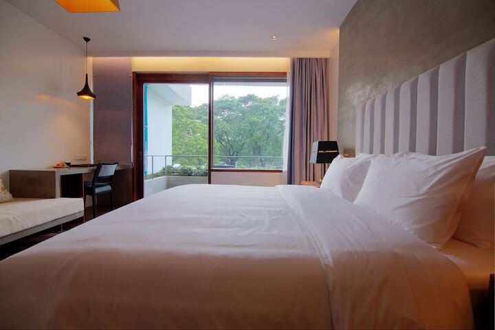 Room 40 of 169