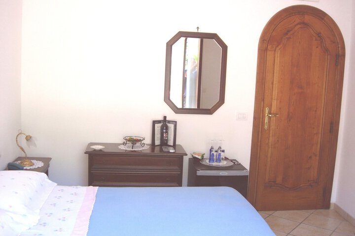 Room 5 of 35