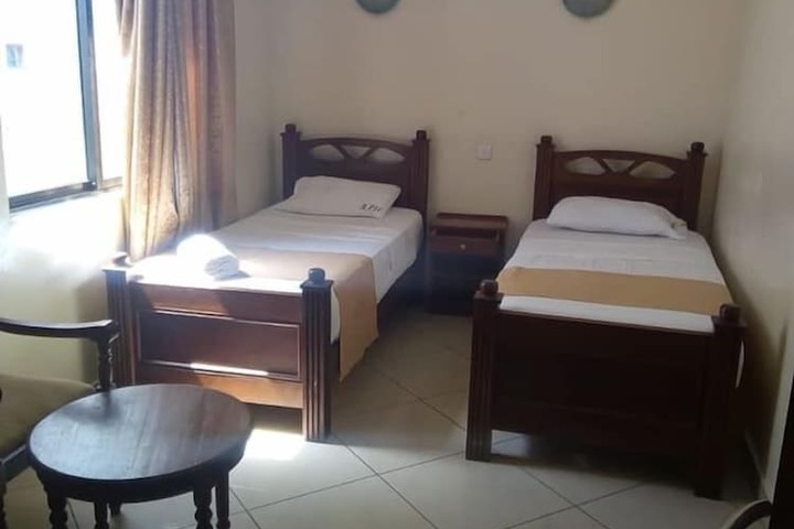 Room 7 of 29