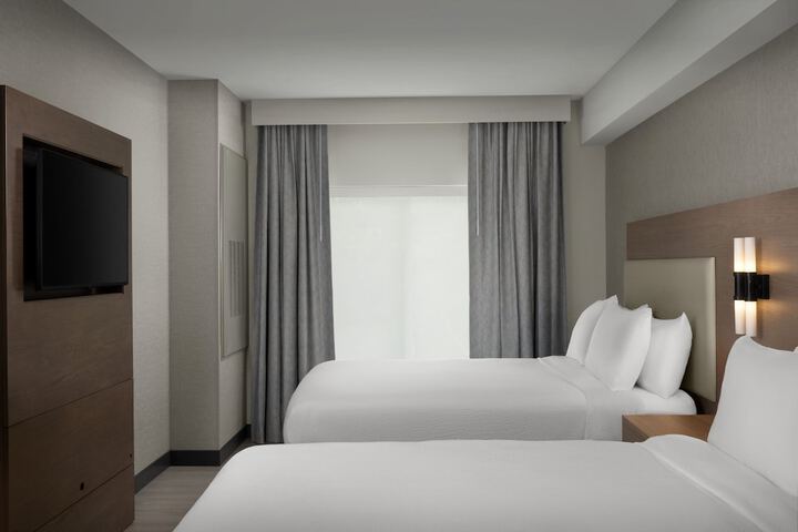 Room 10 of 35