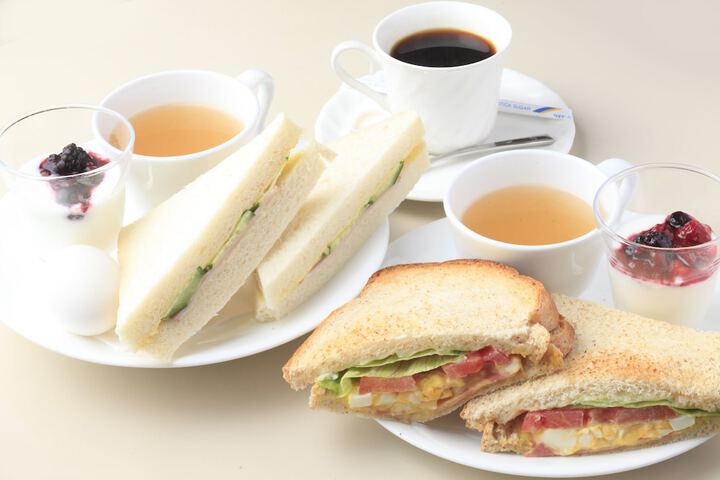 Breakfast/Coffee Service 26 of 30
