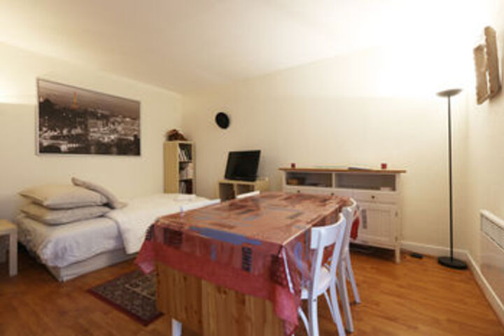 Room 25 of 50