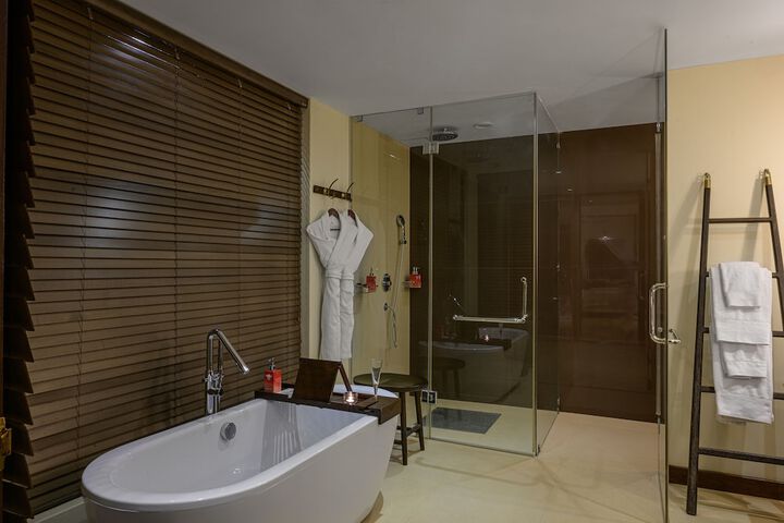 Room 12 of 45