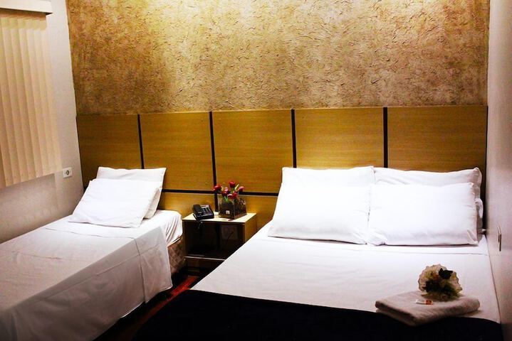 Room 9 of 20