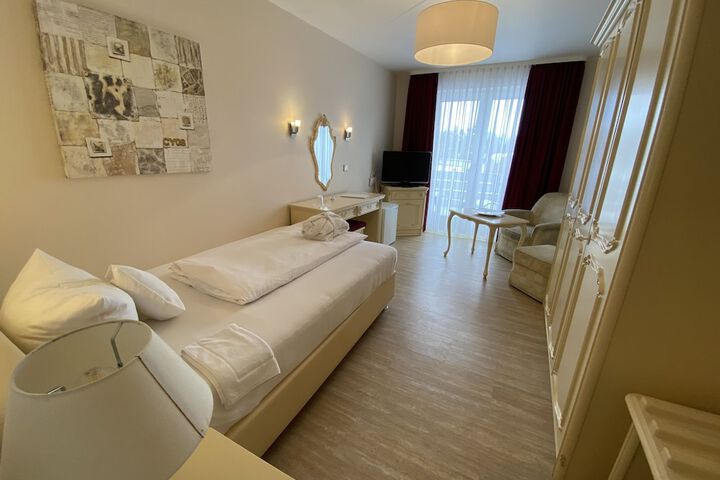 Room 18 of 45
