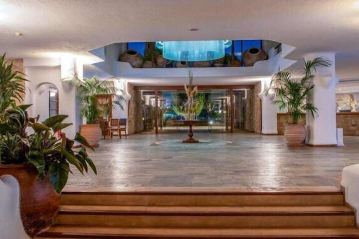 Hotel Lobby