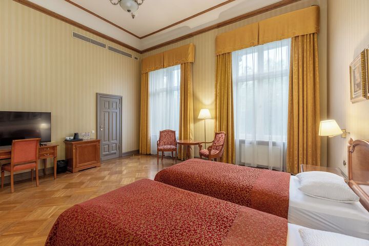 Room 36 of 75