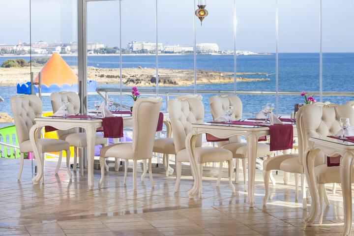Dining 87 of 141