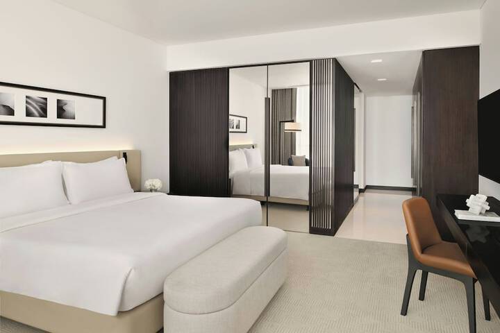 Room 34 of 120