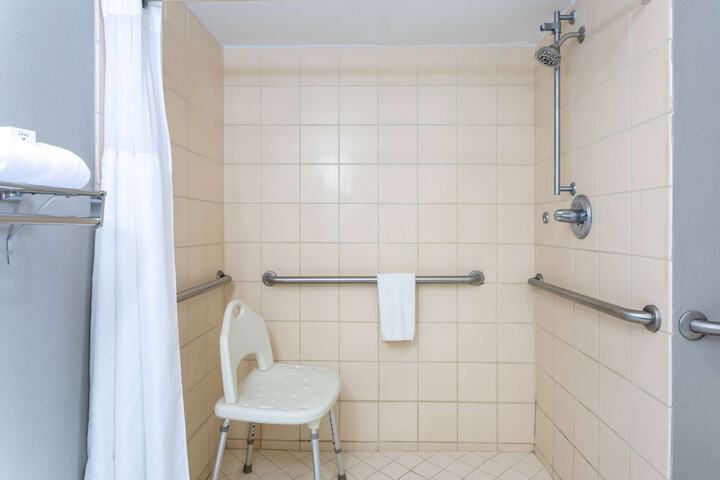 Room 46 of 54