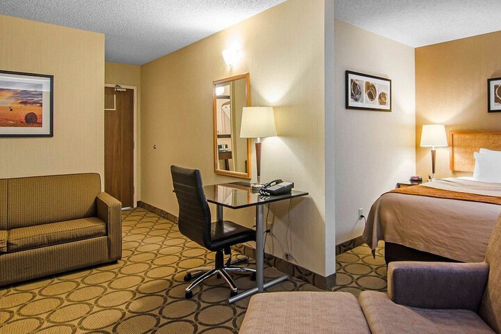 Room 8 of 35
