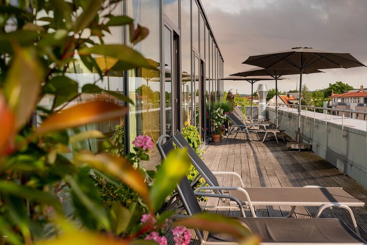 Terrace/Patio 79 of 81