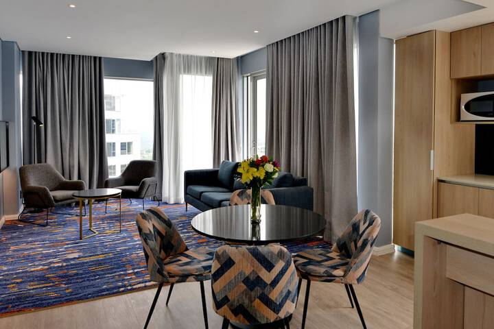 Room 48 of 87
