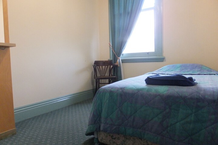 Room 9 of 52