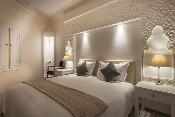 Room 8 of 28