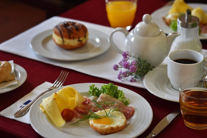Breakfast meal