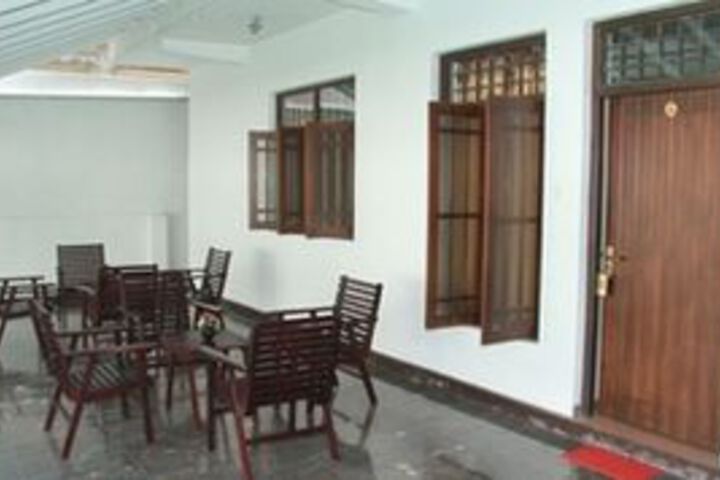 Hotel 4 of 9