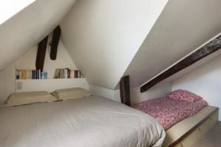 Room 2 of 11
