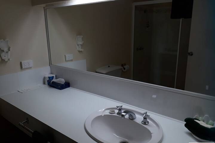 Room 12 of 62