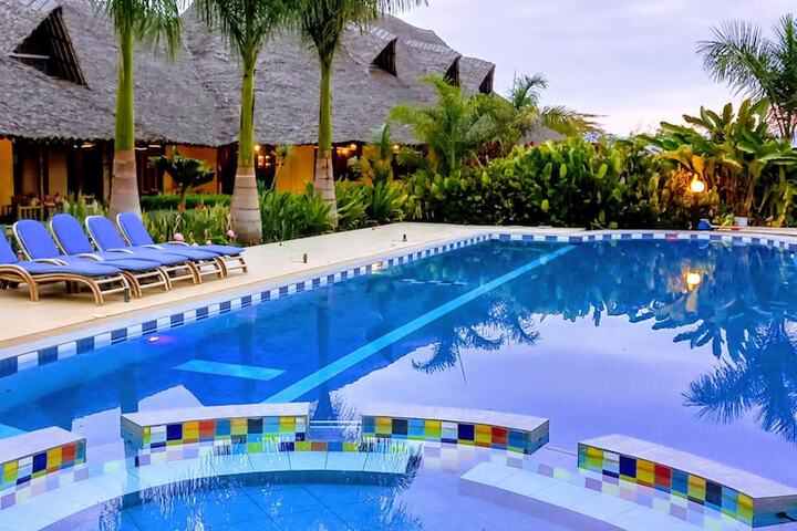 Pool 16 of 38
