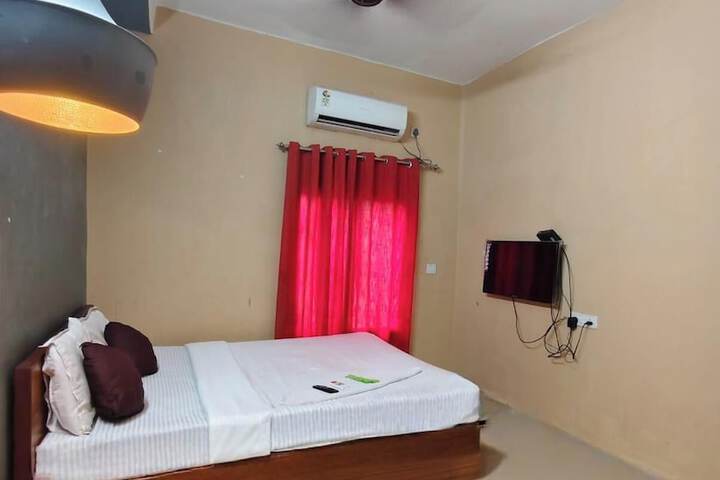 Room 47 of 83