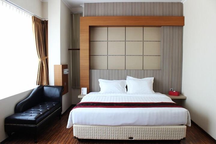 Room 15 of 43