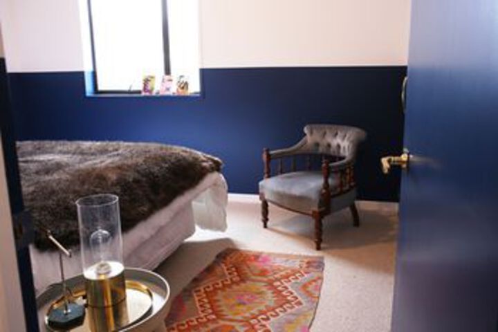 Room 3 of 10