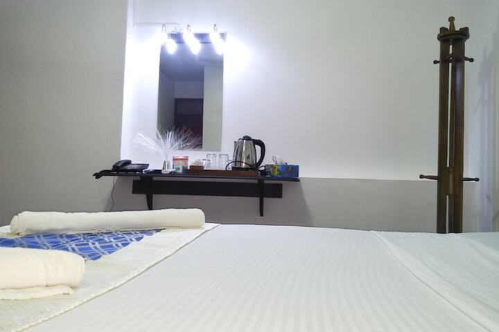 Room 3 of 14